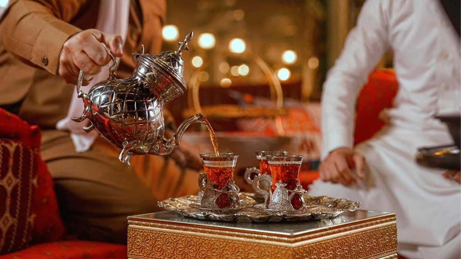 A display of rich Omani hospitality traditions.