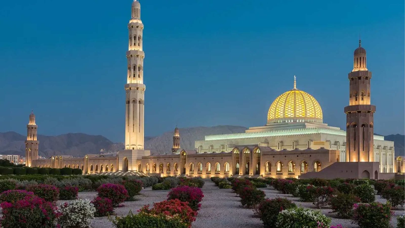 Sultan Qaboos Grand Mosque in Muscat, Oman.