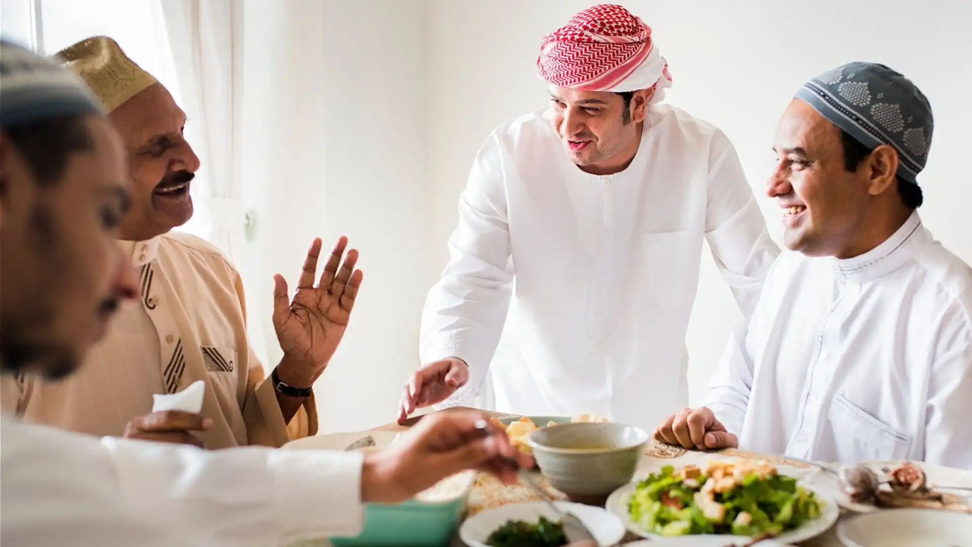 Dining Etiquette in an Omani Home